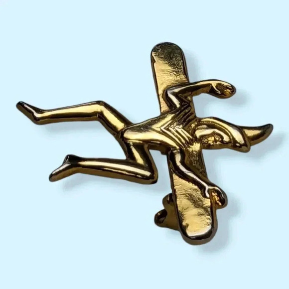 (2/$20) Girl Guides Brownie Pixie Pin - Picture 3 of 6